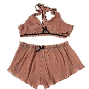 Women’s Shein 2 Piece Bralette and Shorts in Pink and Black Sz XL